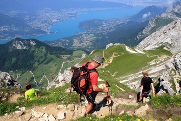 Groupe de randonnée et marche en Suisse